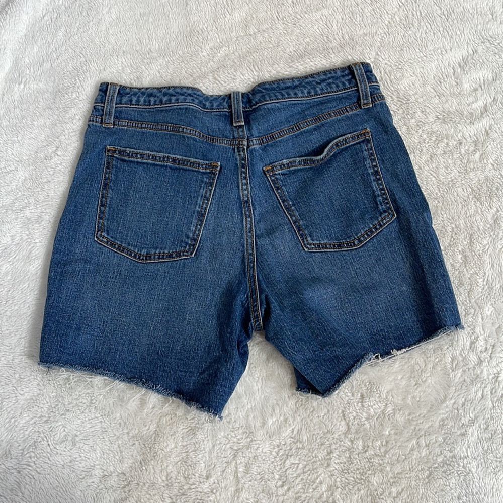 Universal Thread Shorts - Picture 2 of 7